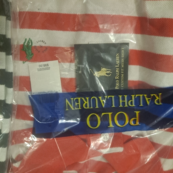 Clothes - Picture 1 of 6